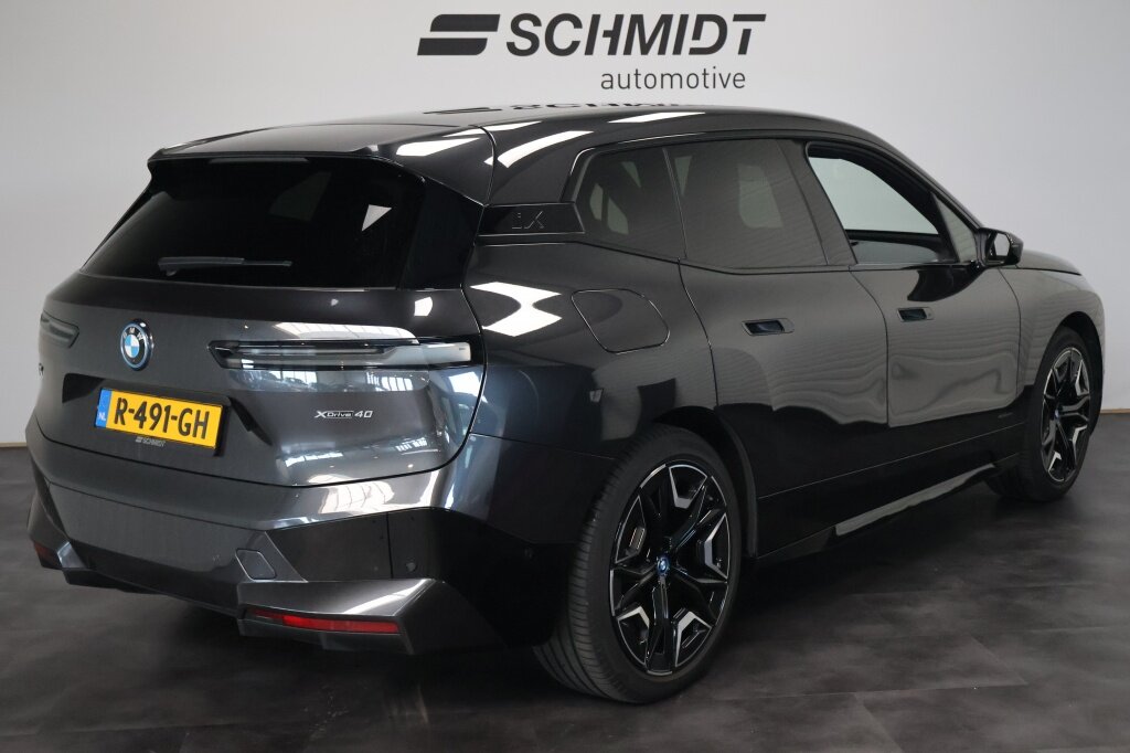 BMW iX xDrive40 High Executive 77kwh | B&W | Panoramadak | Laser LED - Afbeelding 3