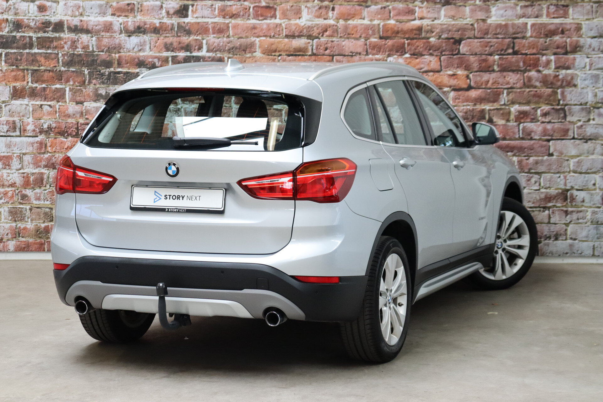 BMW X1 sDrive20i Executive xLine Automaat - Afbeelding 4