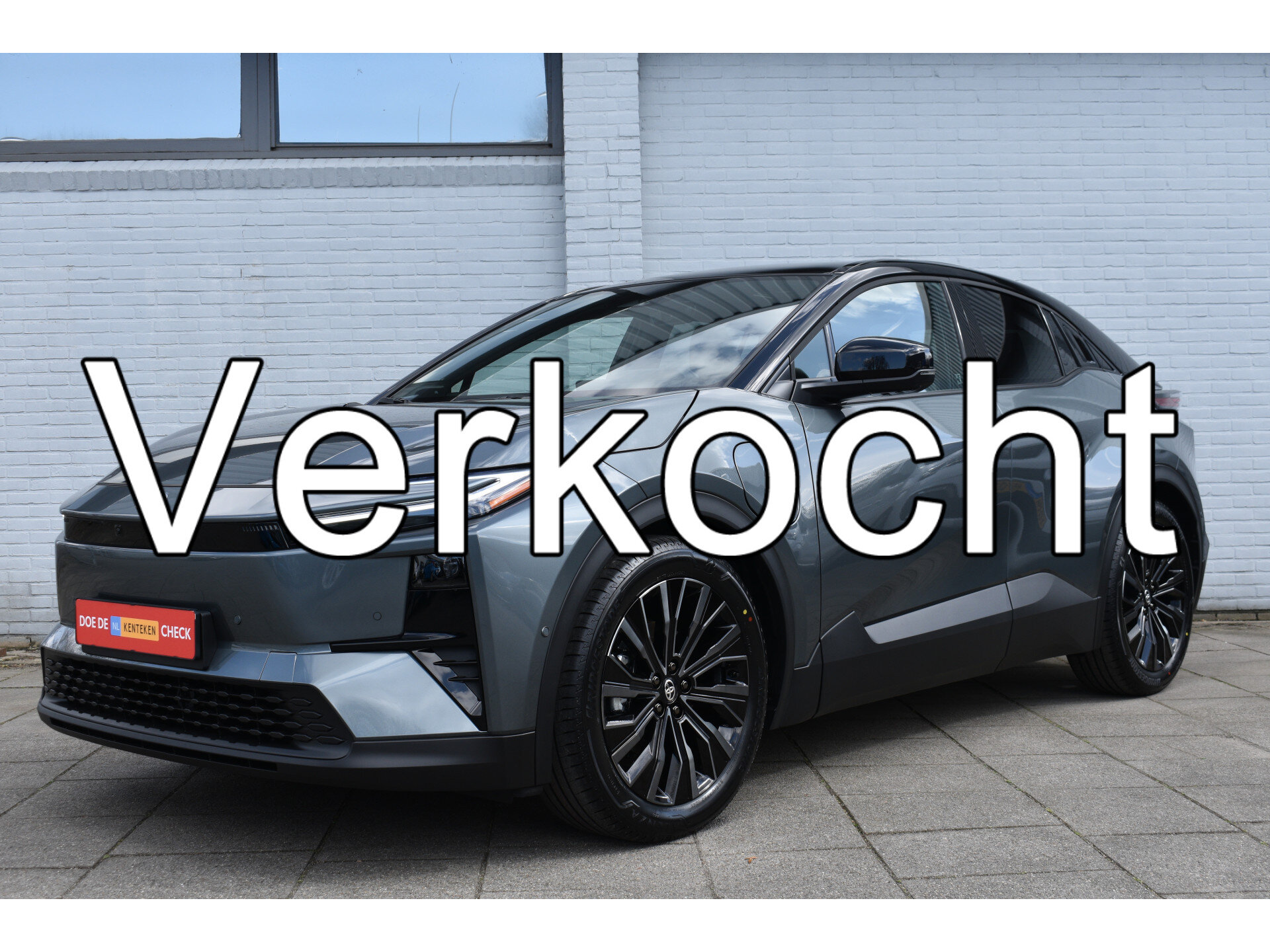 Toyota C-HR+ Executive AWD 77 kWh Automaat 343pk