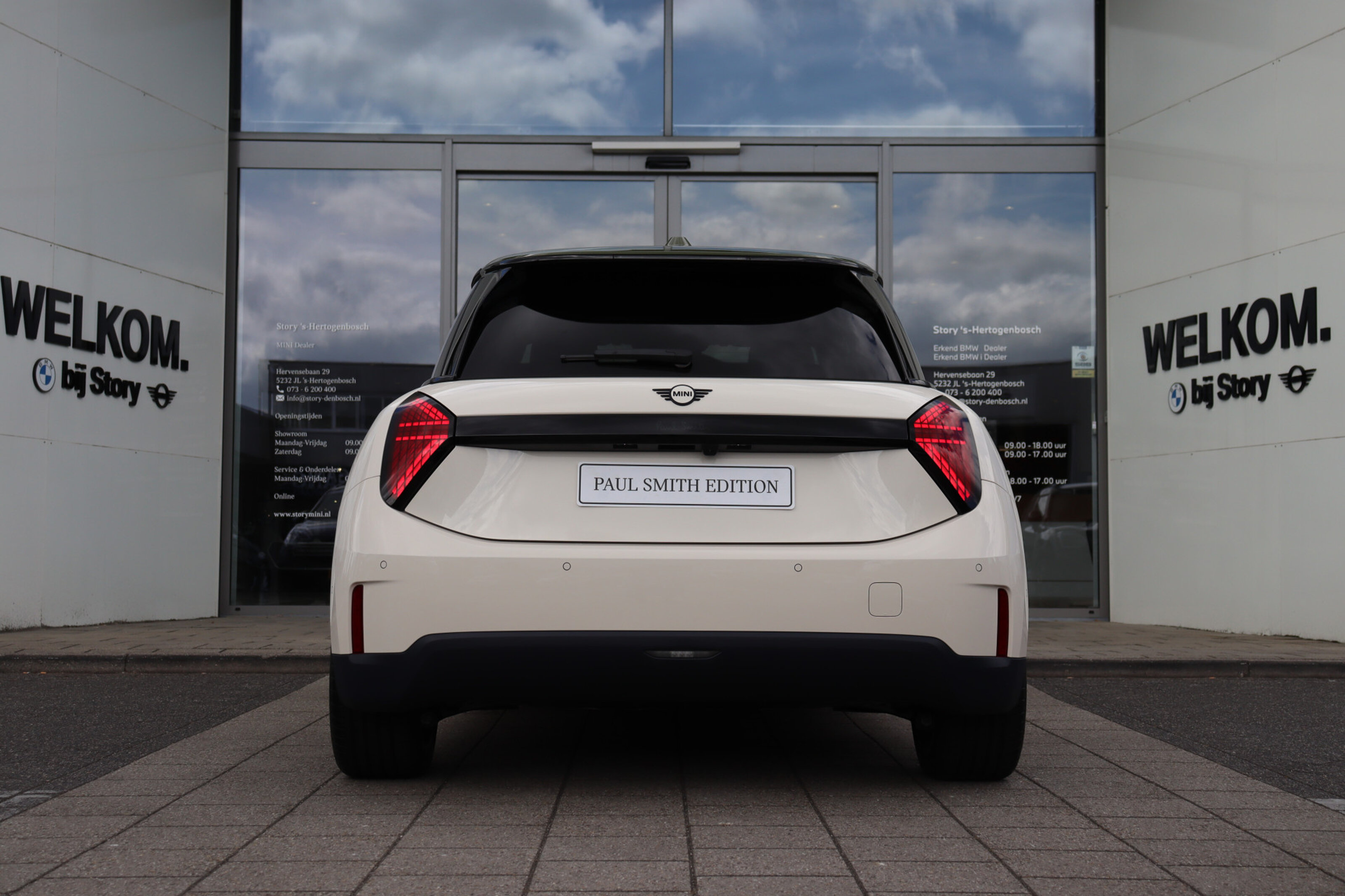 MINI Electric Hatchback Cooper SE