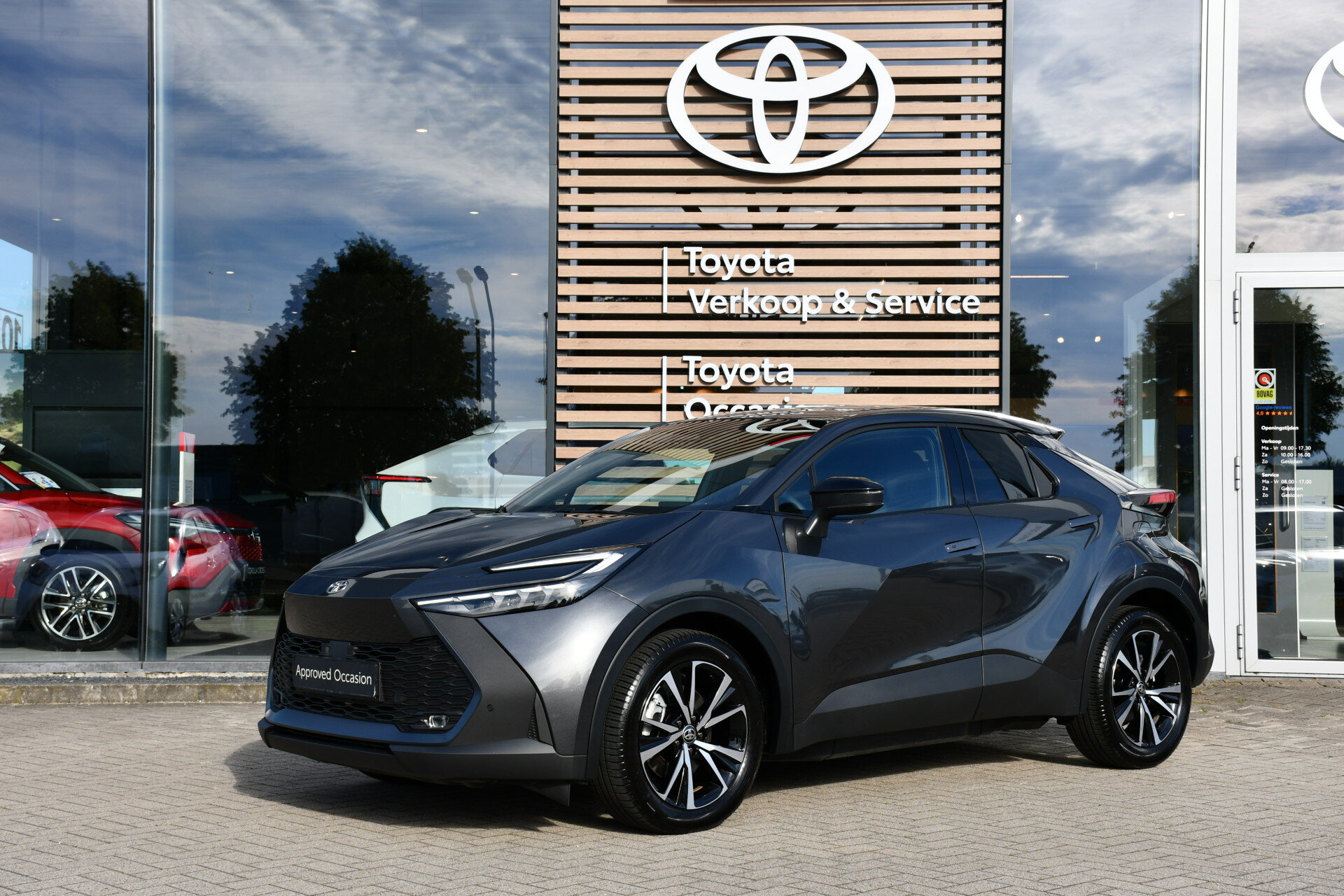 Toyota C-HR 2.0 Plug-in Hybrid 220 Business Plus automaat 223pk