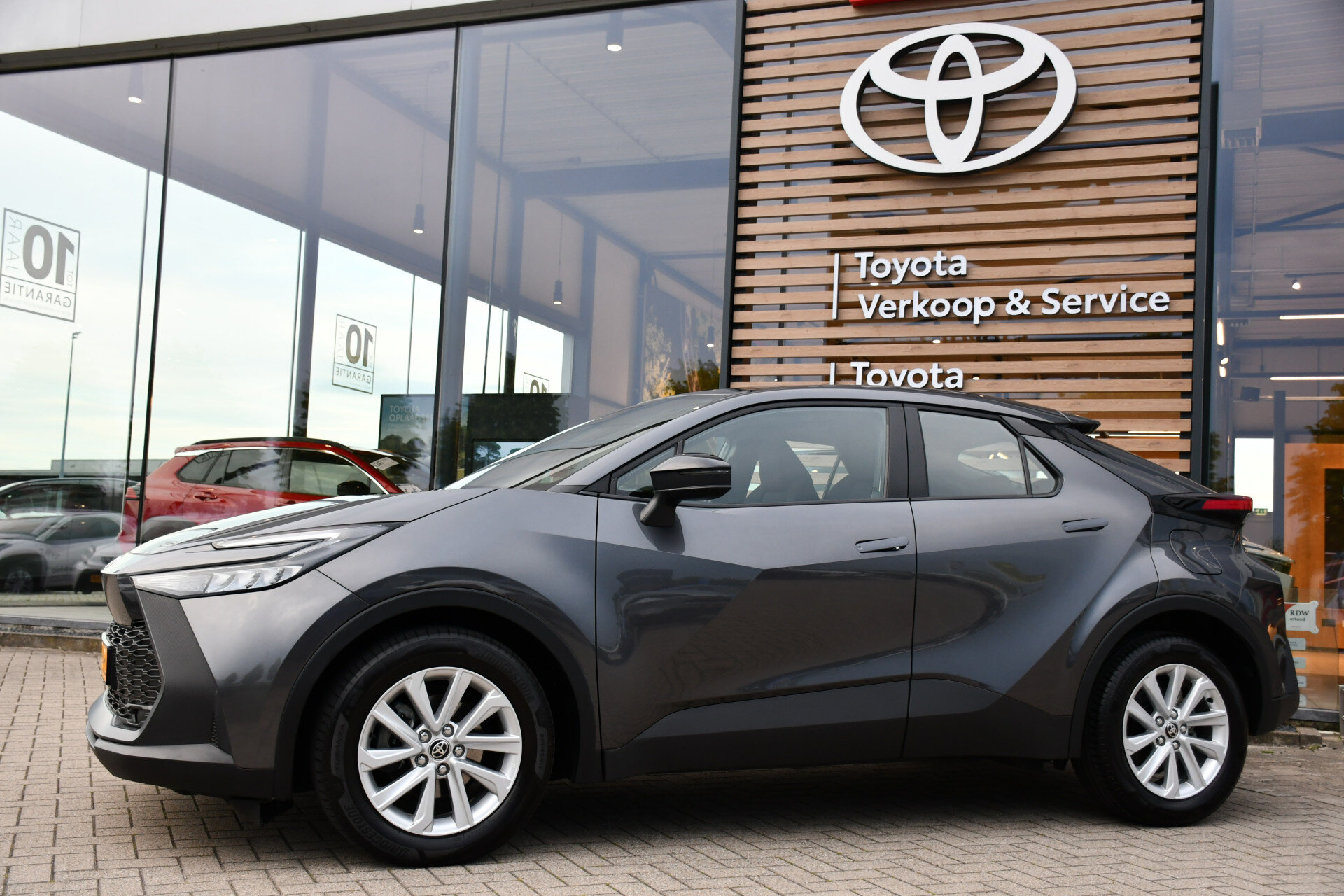 Toyota C-HR 1.8 Hybrid 140 Active Automaat 140pk - Afbeelding 5