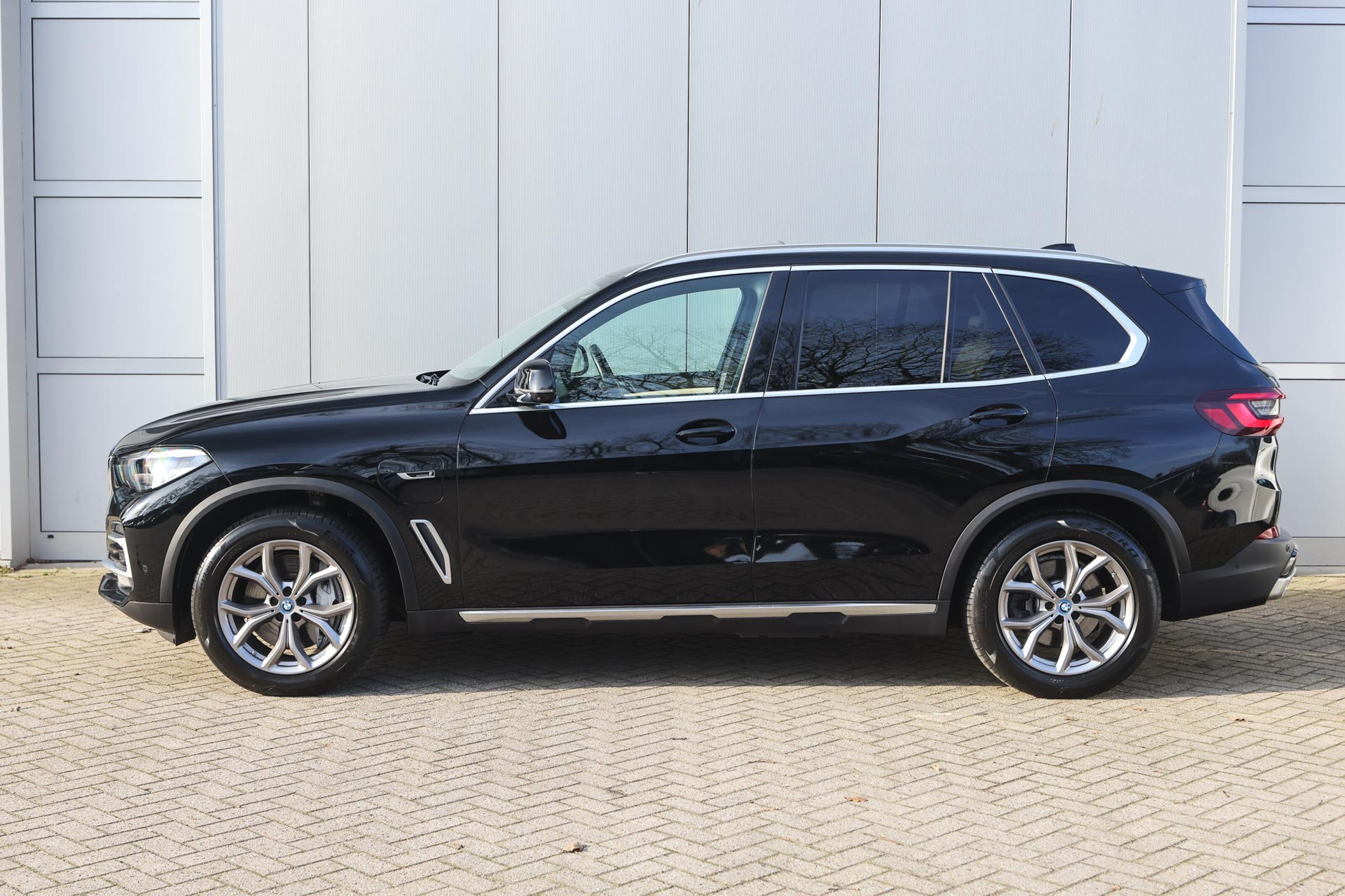 BMW X5 8