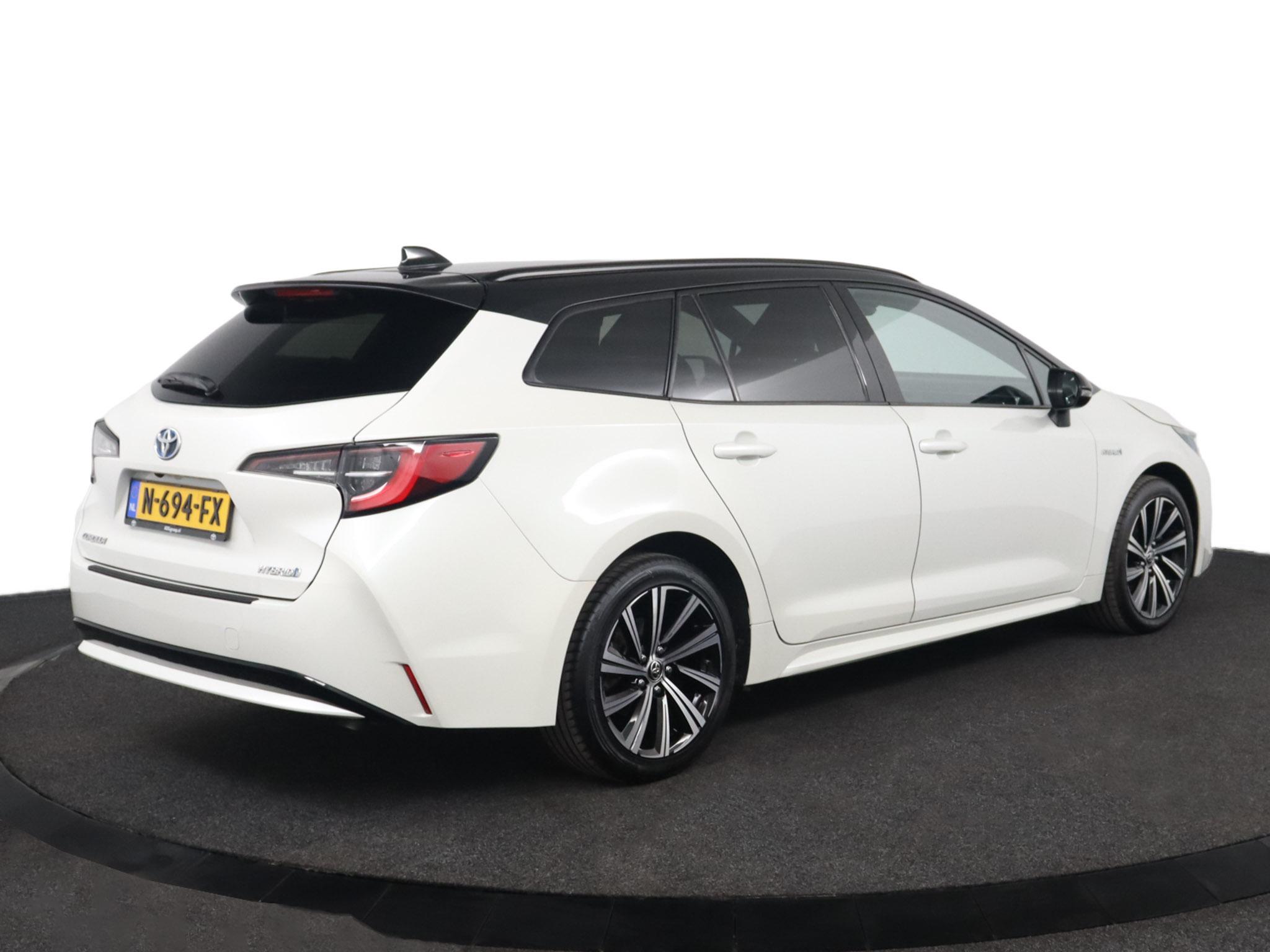Toyota Corolla Touring Sports 1.8 Hybrid Executive Limited - Afbeelding 2