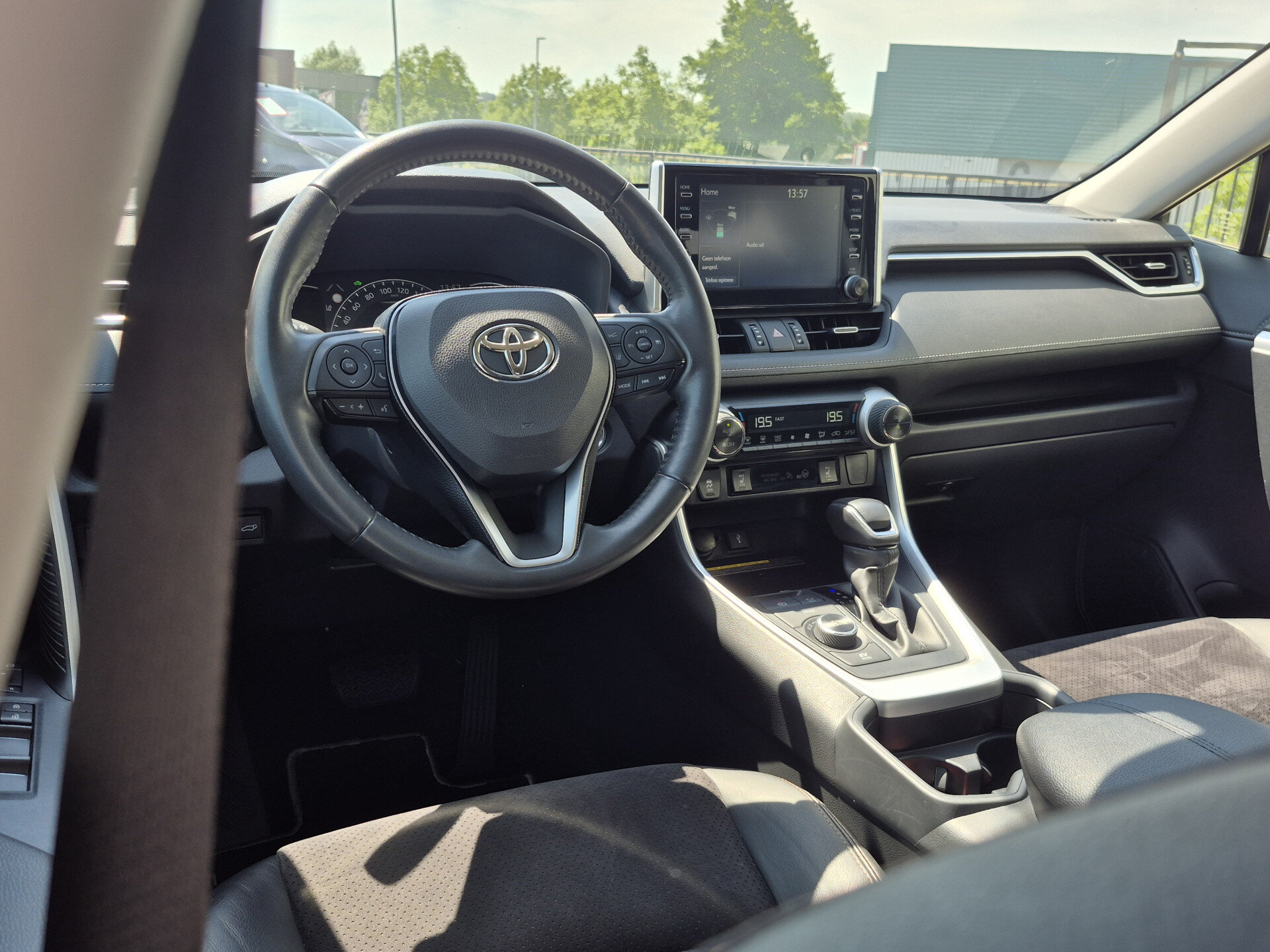 Toyota RAV4 2.5 Hybrid AWD Style Limited Automaat - Afbeelding 2