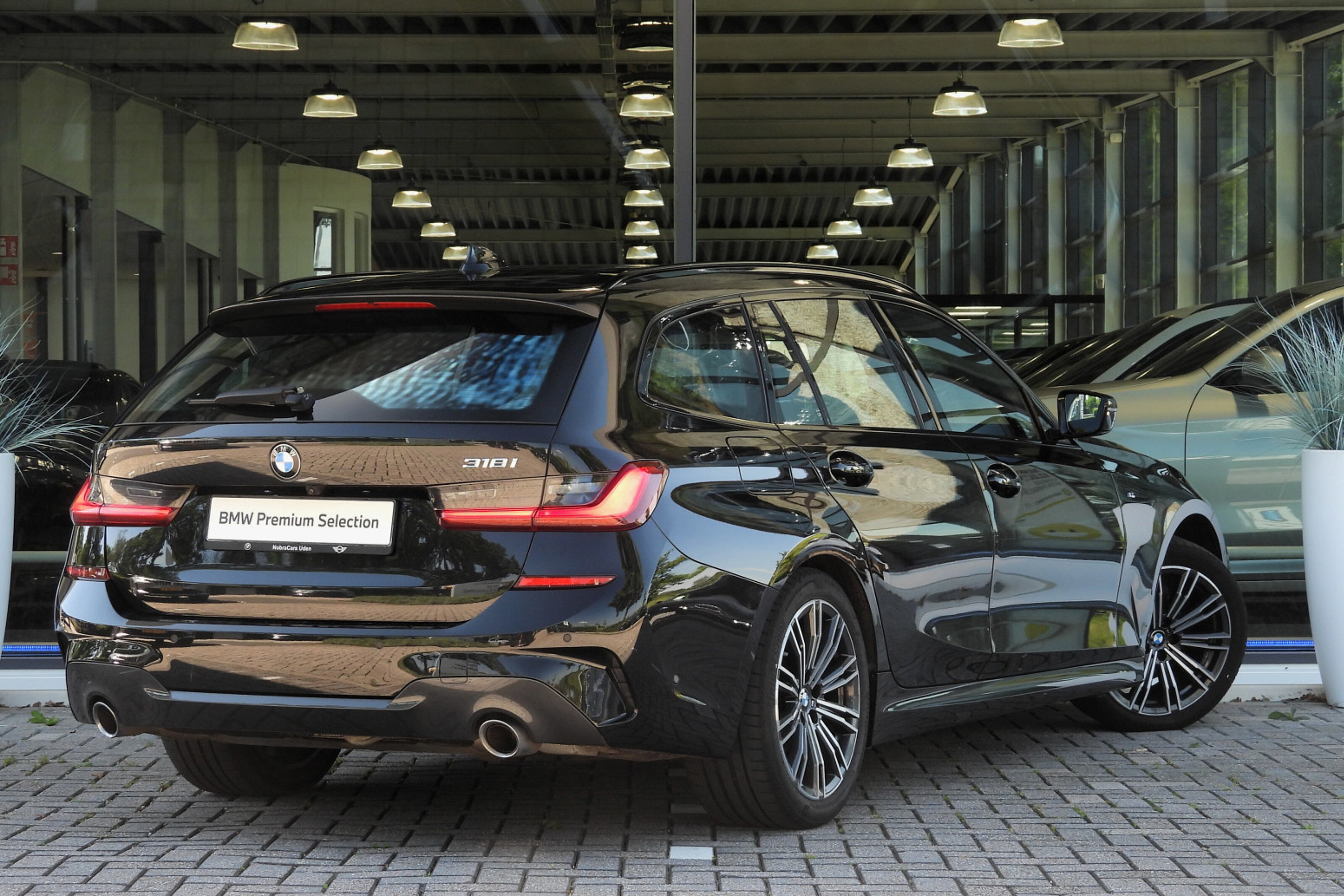 BMW 3 Serie Touring 318i Executive M Sport Automaat