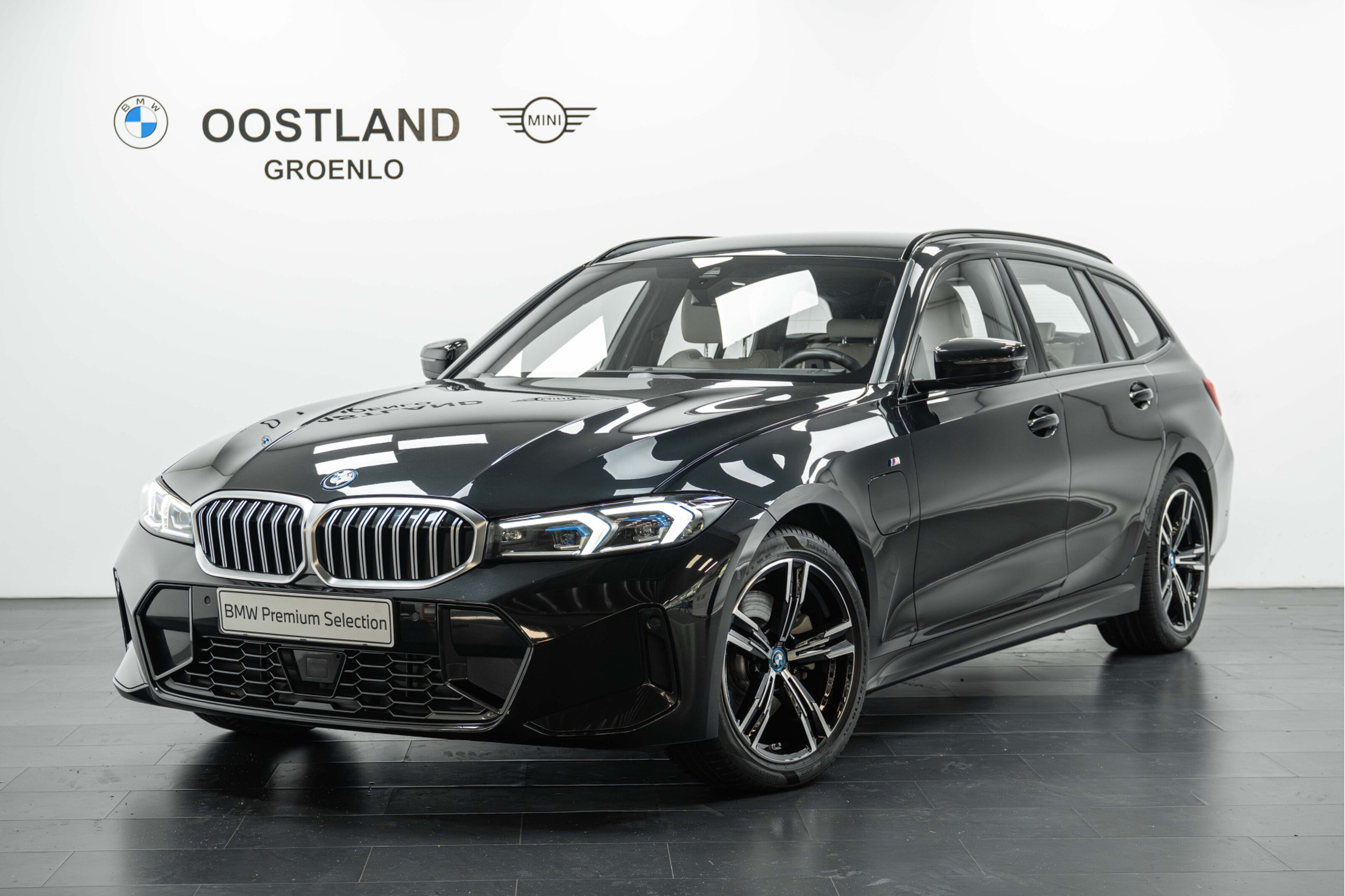 BMW 3 Serie Touring 330e M Sport Automaat