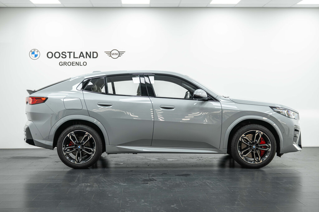 BMW X2 6