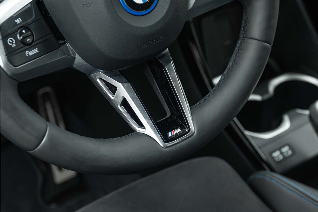 BMW iX1 24