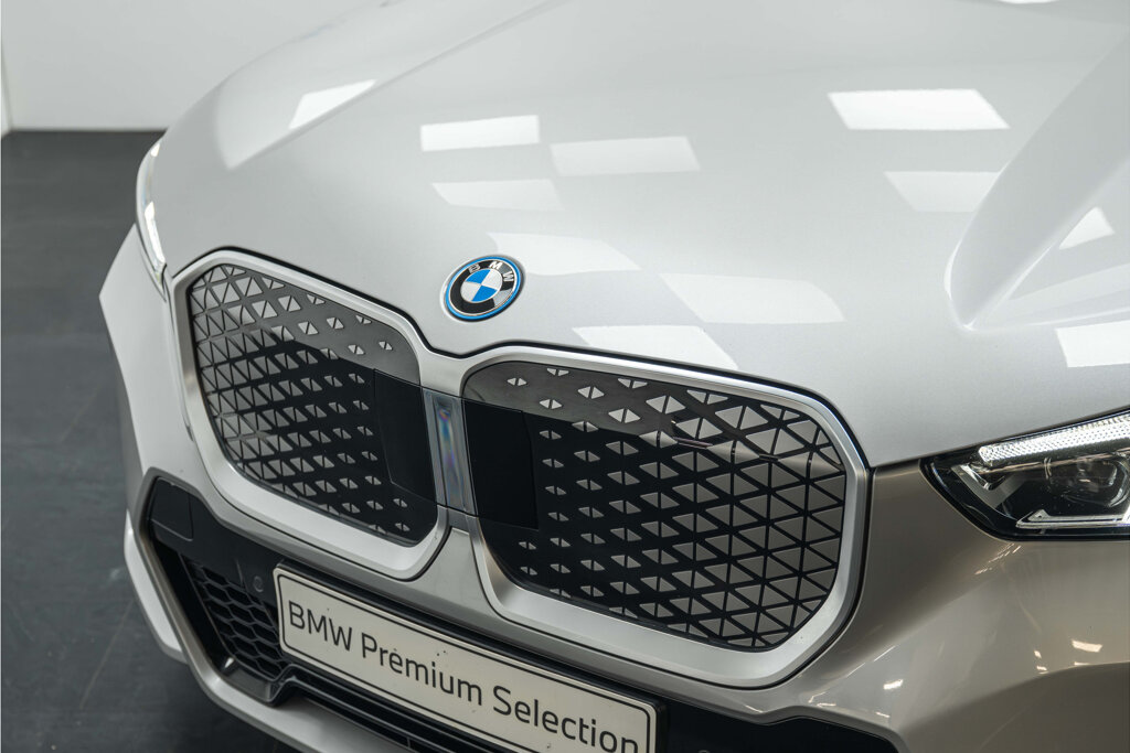 BMW iX1 41