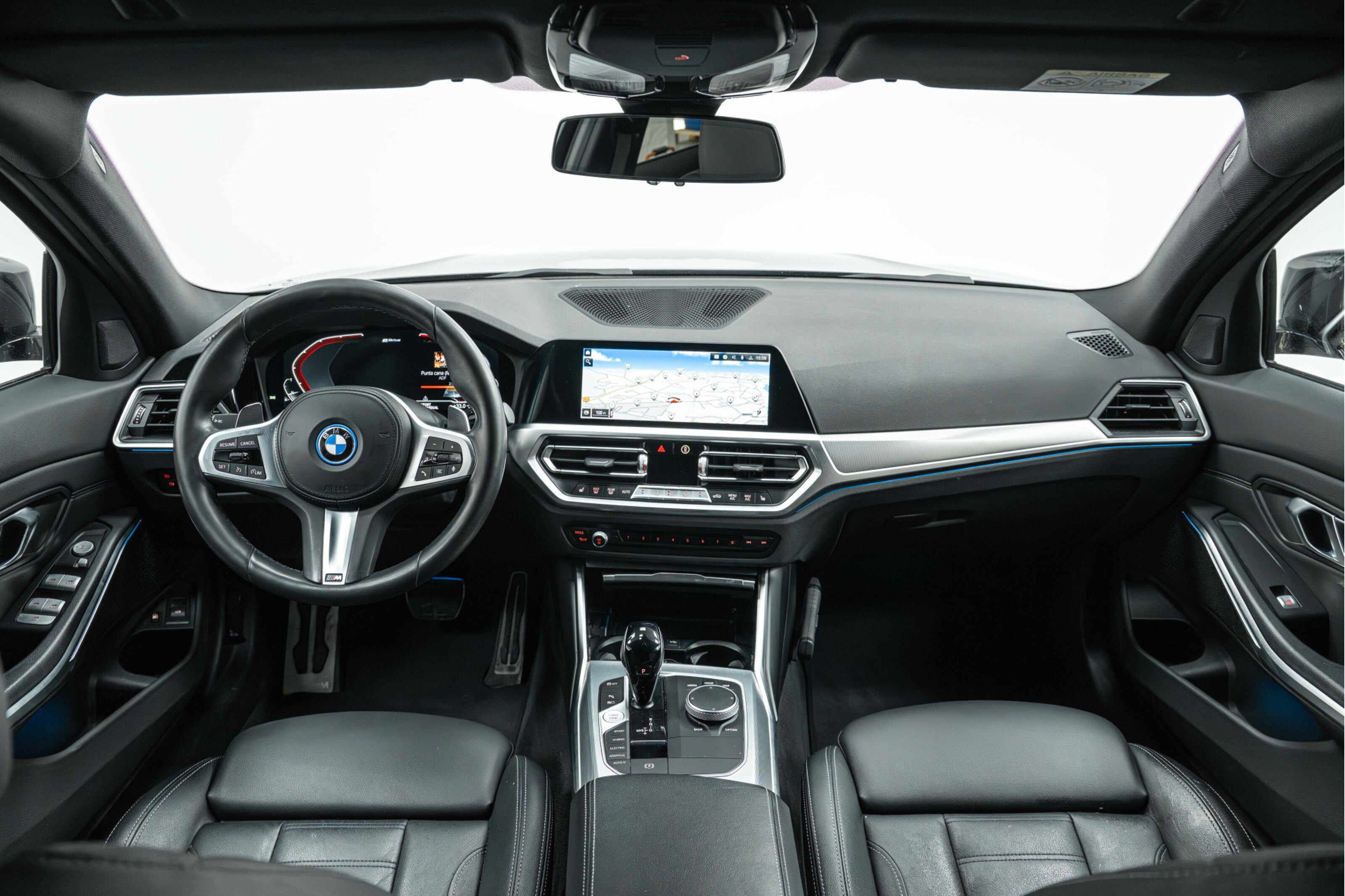 BMW 3 Serie Touring 320e High Executive M Sport Automaat