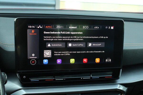 Apple Carplay/Android Auto Apple Carplay/Android Auto