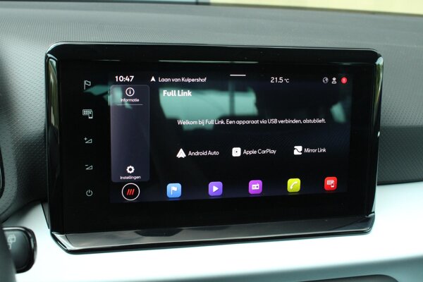 Draadloze Apple CarPlay™ en Android Auto™ voorbereiding Draadloze Apple CarPlay™ en Android Auto™ voorbereiding