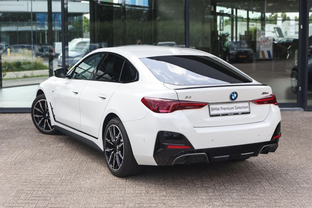 BMW i4 2