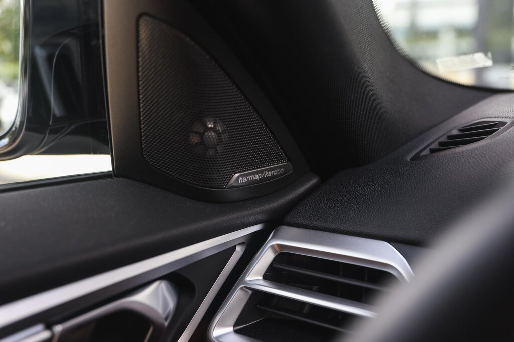 BMW i4 13