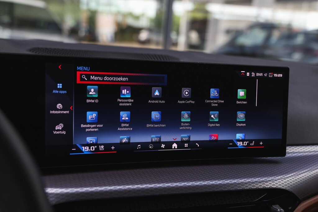 BMW i4 17