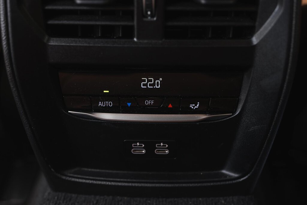 BMW i4 32