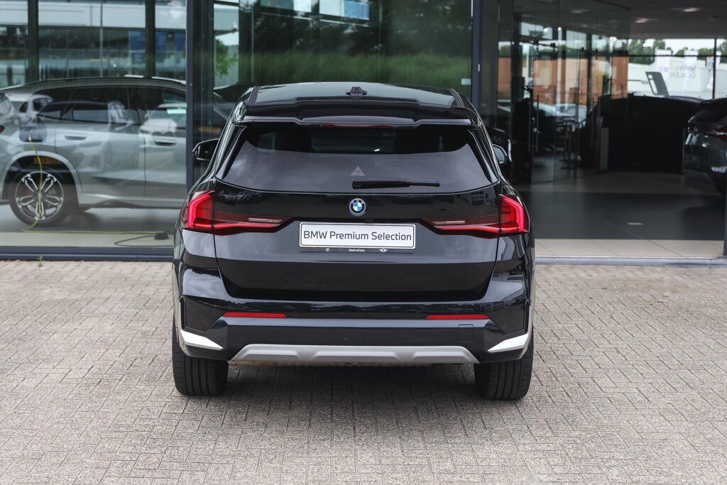 BMW X1 6