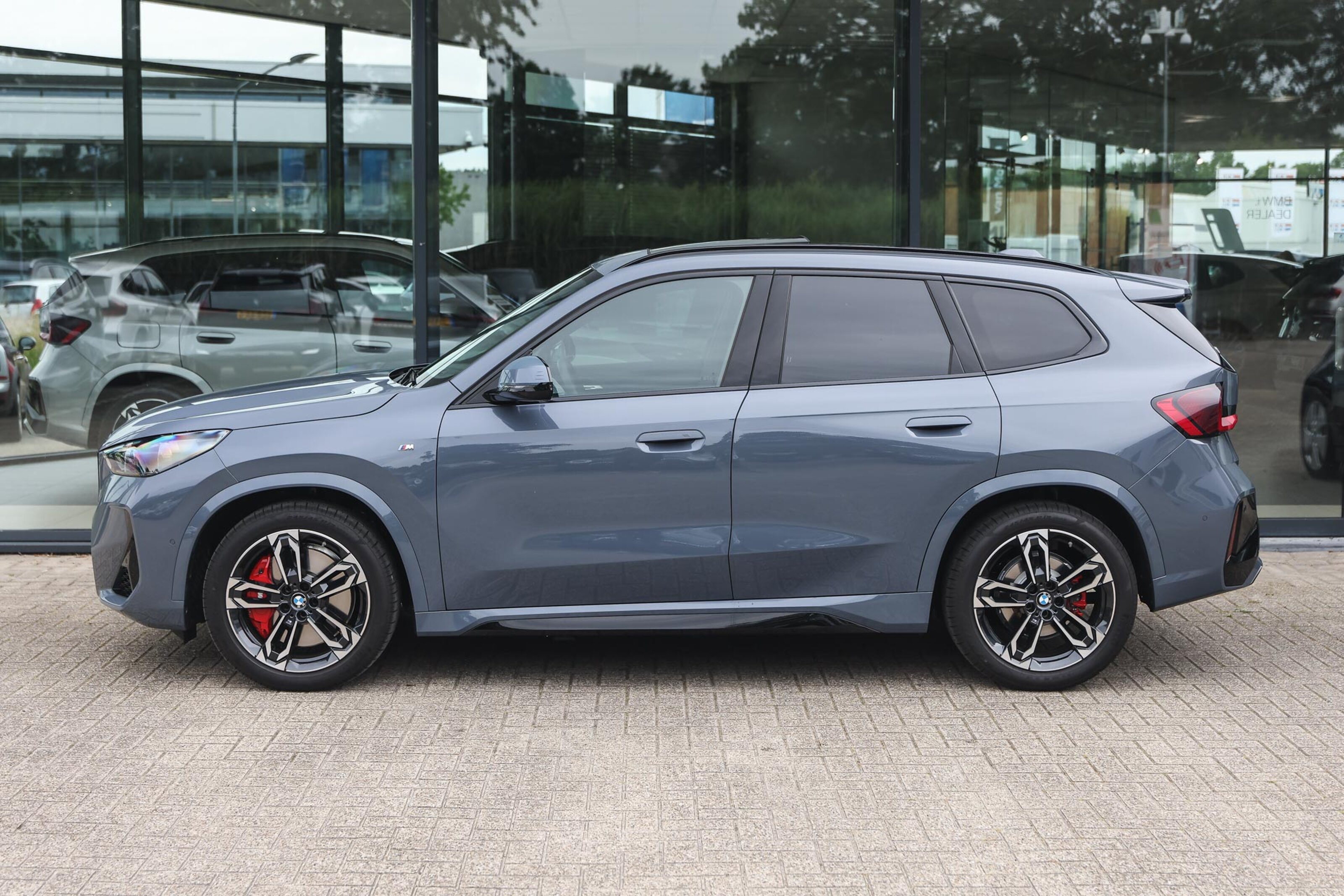 BMW X1 8