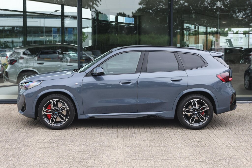 BMW X1 8