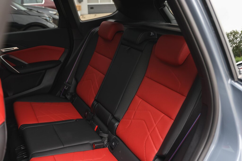 BMW X1 12