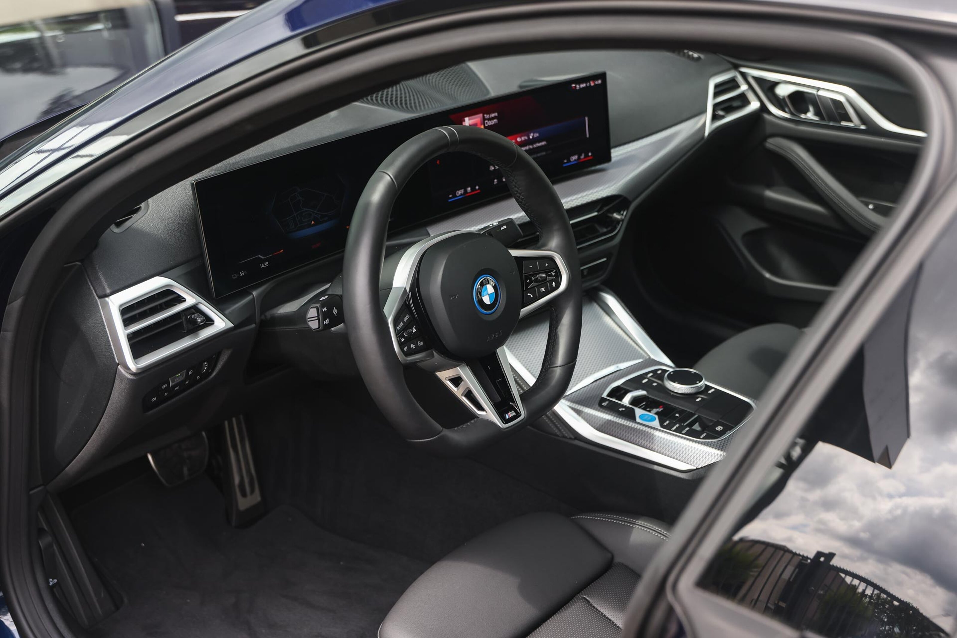 BMW i4 9