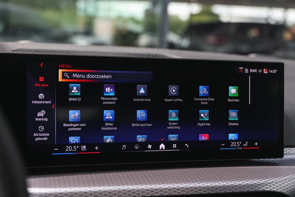 BMW i4 22