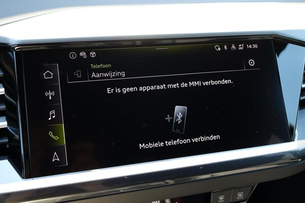 Apple Carplay/Android Auto Apple Carplay/Android Auto