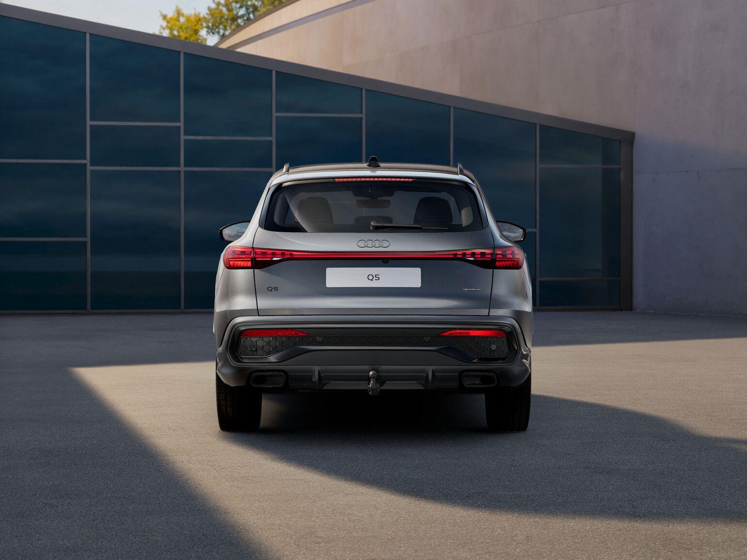 Audi Q5 S edition Competition e-hybrid 270 kW / 367 PK SUV - Afbeelding 4