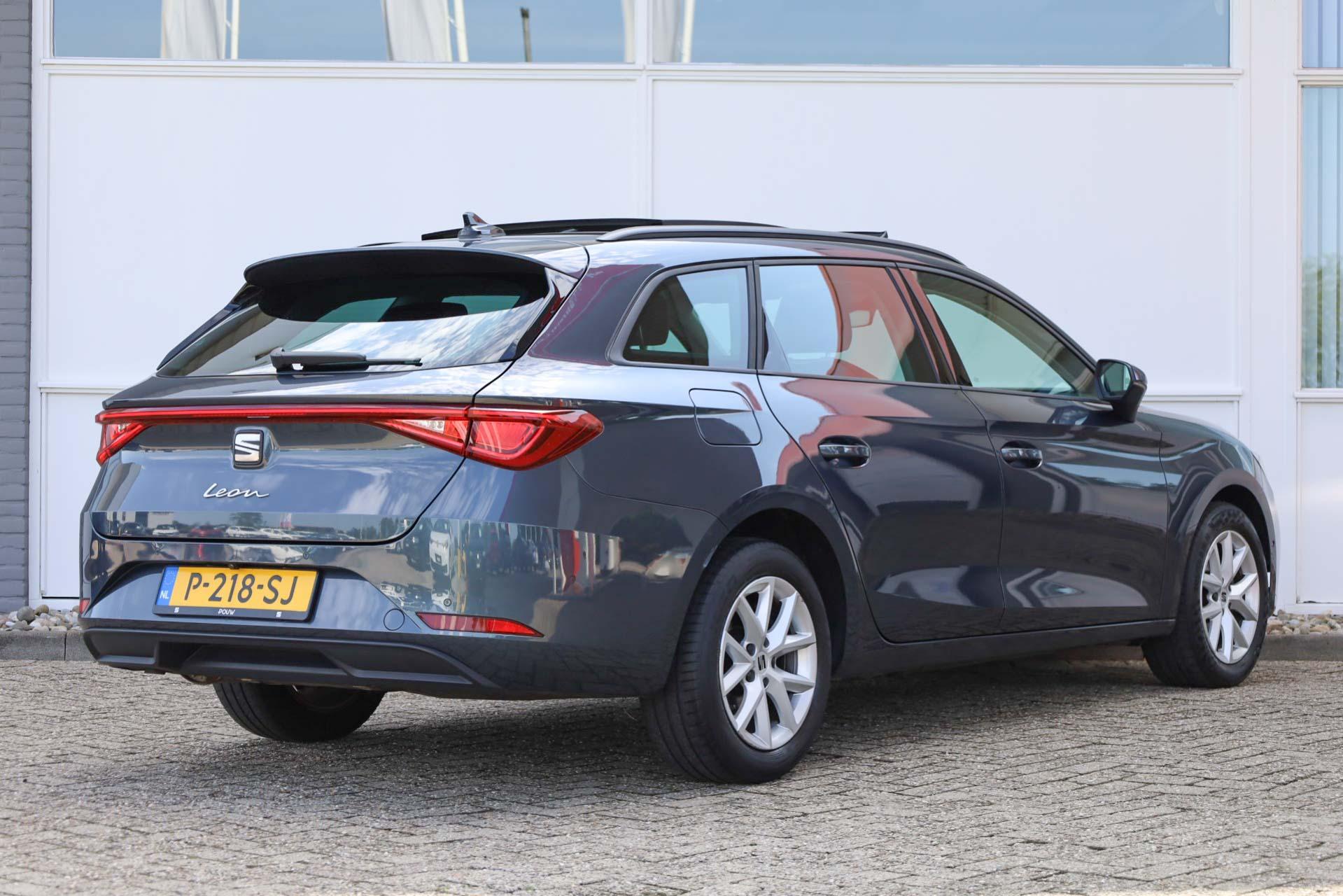 SEAT Leon Sportstourer 1.5 TSI 130pk Style Business Intense - Afbeelding 2