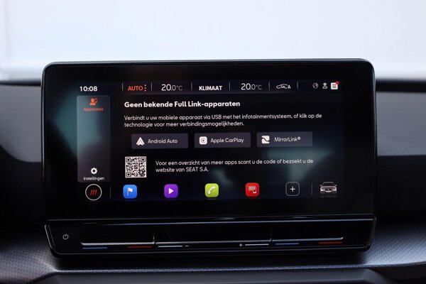 Apple Carplay/Android Auto Apple Carplay/Android Auto