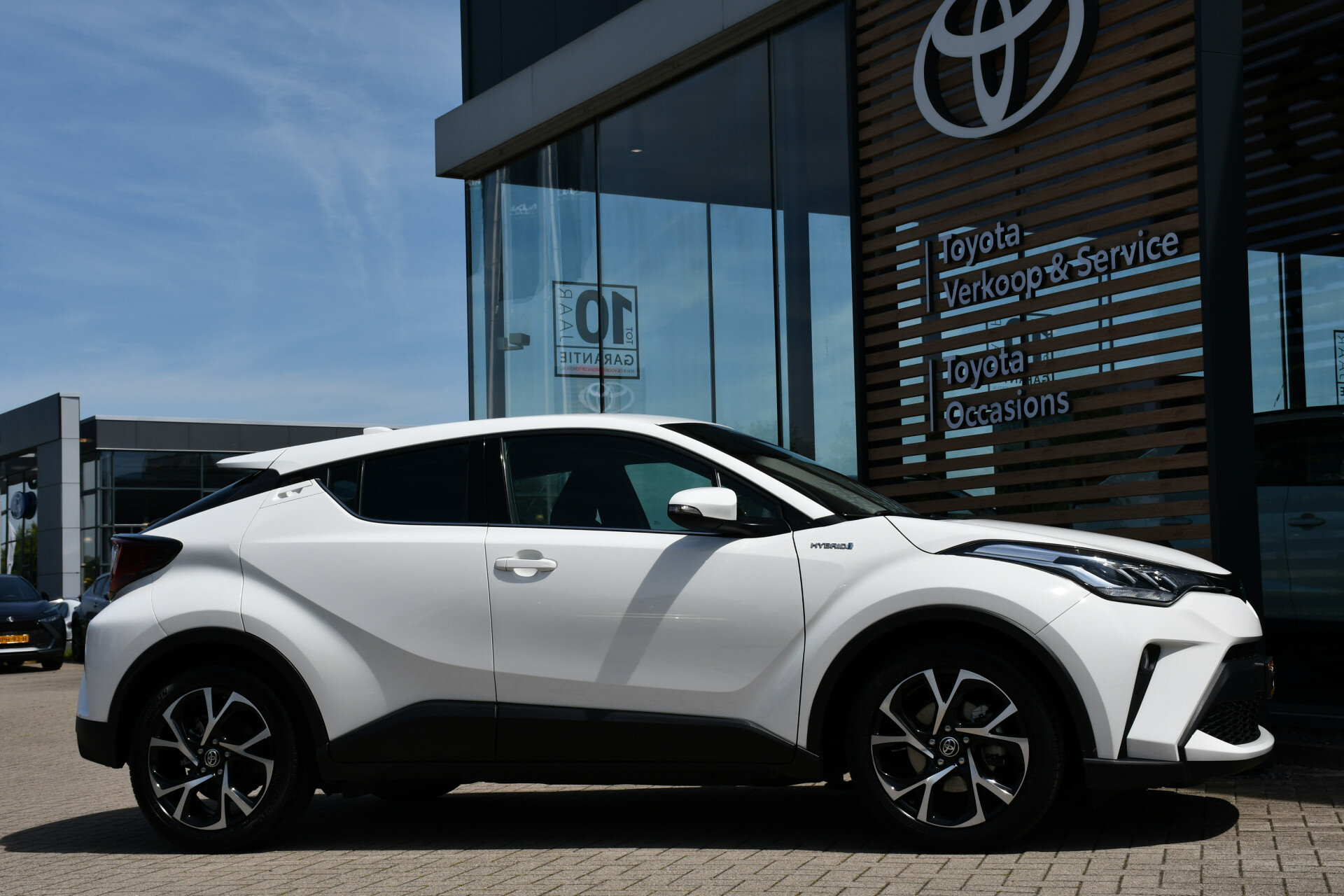 Toyota C-HR 1.8 Hybrid Dynamic Automaat 122pk - Afbeelding 3