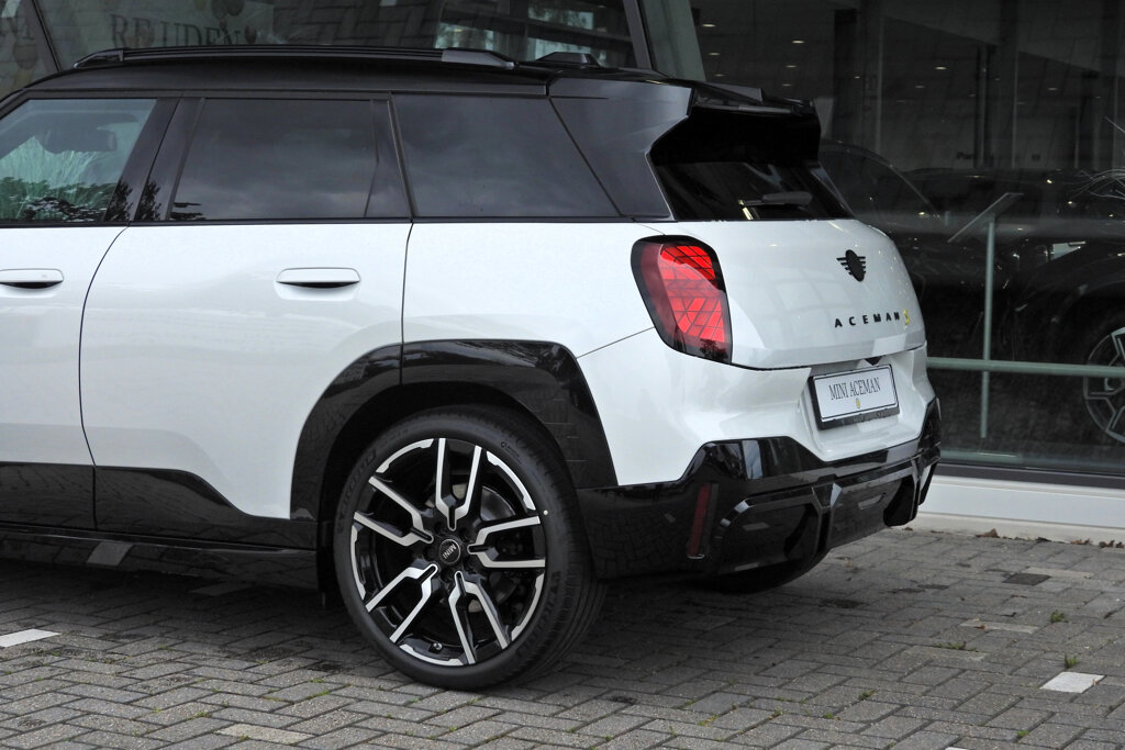MINI Aceman 11
