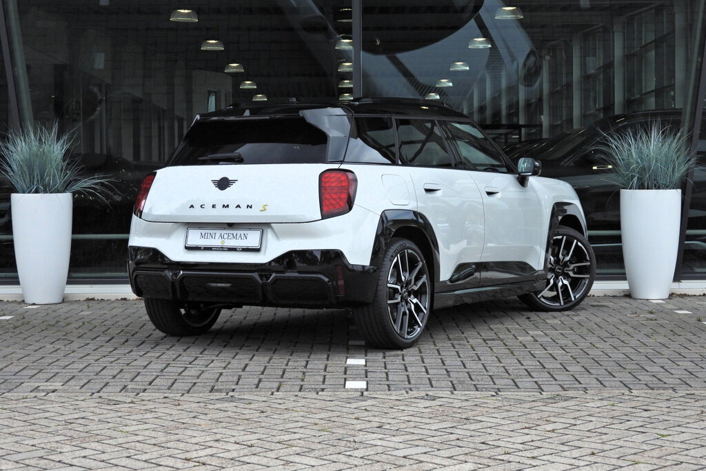 MINI Aceman 15