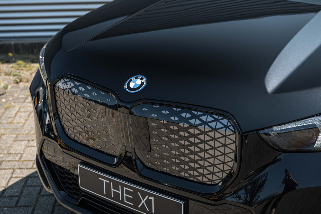 BMW iX1 6