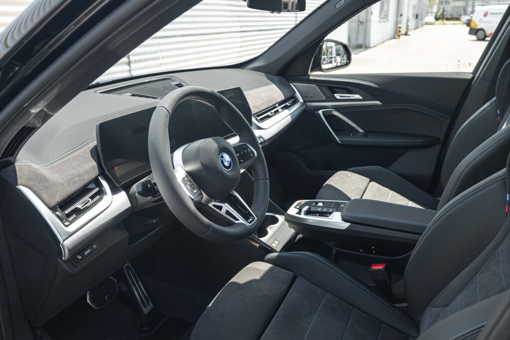 BMW iX1 20