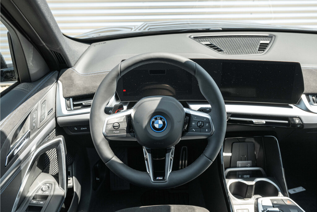 BMW iX1 22