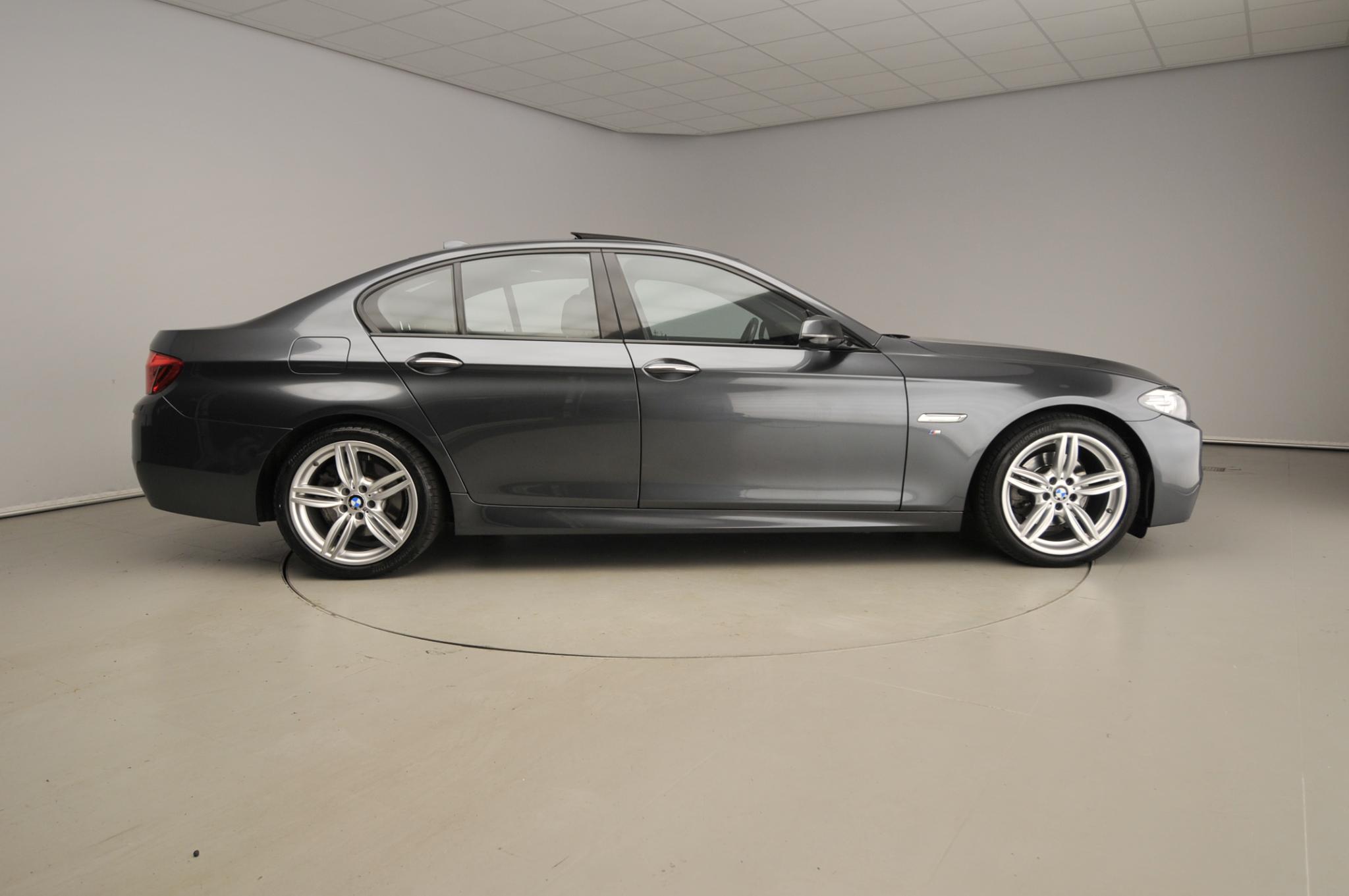 BMW 5 Serie Sedan 520i - Afbeelding 4
