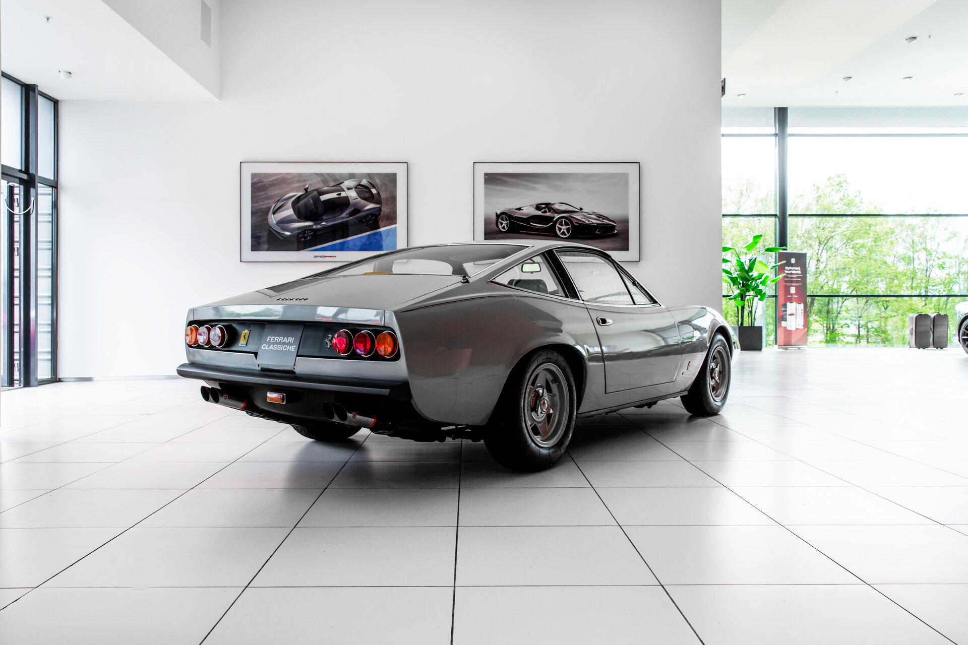 Ferrari 365 GTC4 ~Ferrari Munsterhuis~ - Afbeelding 4