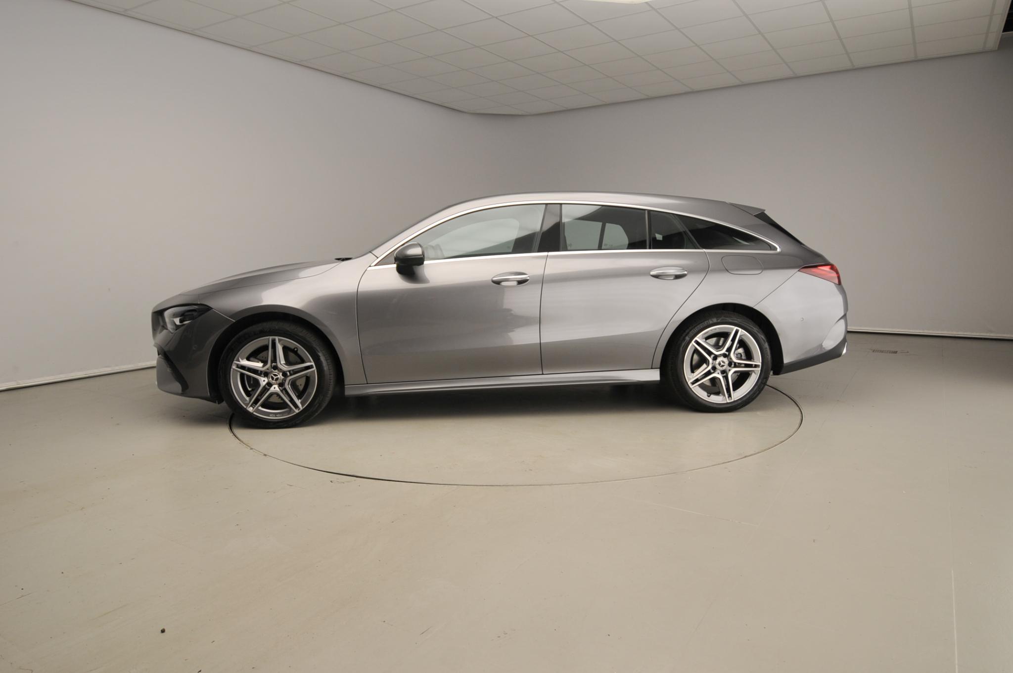 Mercedes-Benz CLA Shooting Brake 250 e AMG Line - Afbeelding 2