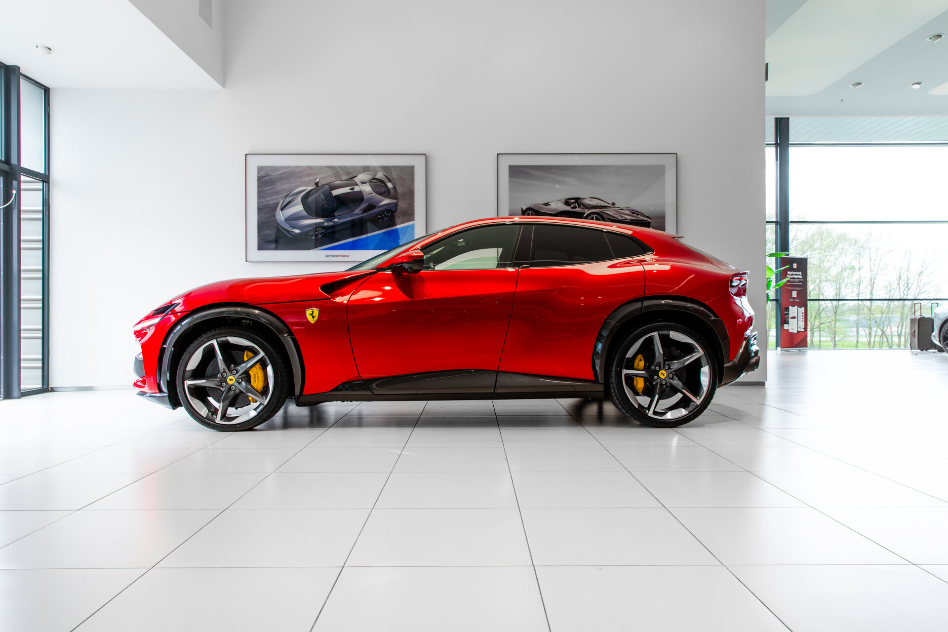 Ferrari Purosangue ~Ferrari Munsterhuis~ - Afbeelding 2