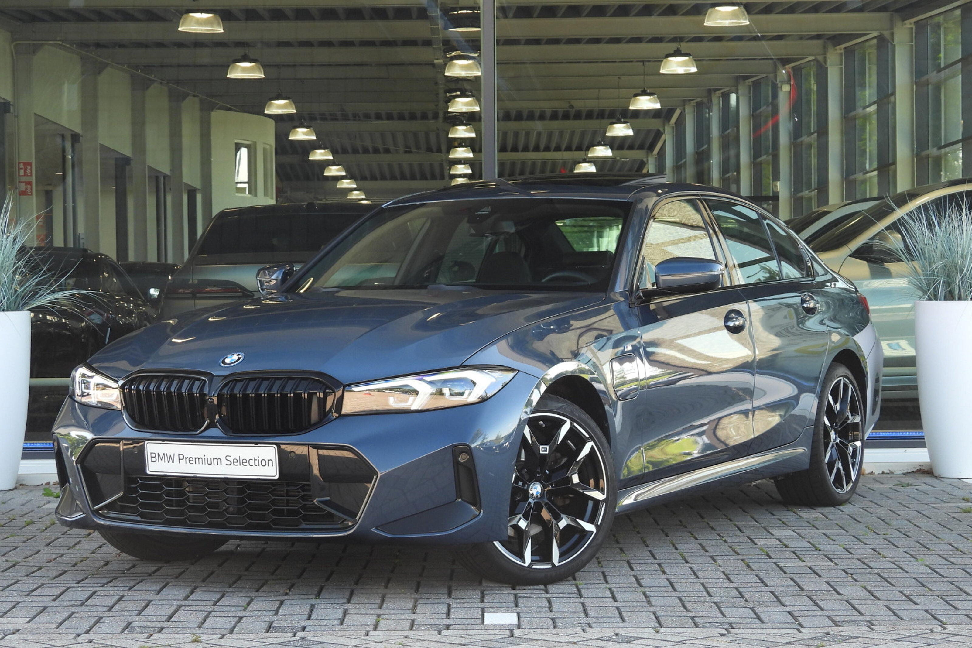 BMW 3 Serie 330e M Sport Automaat