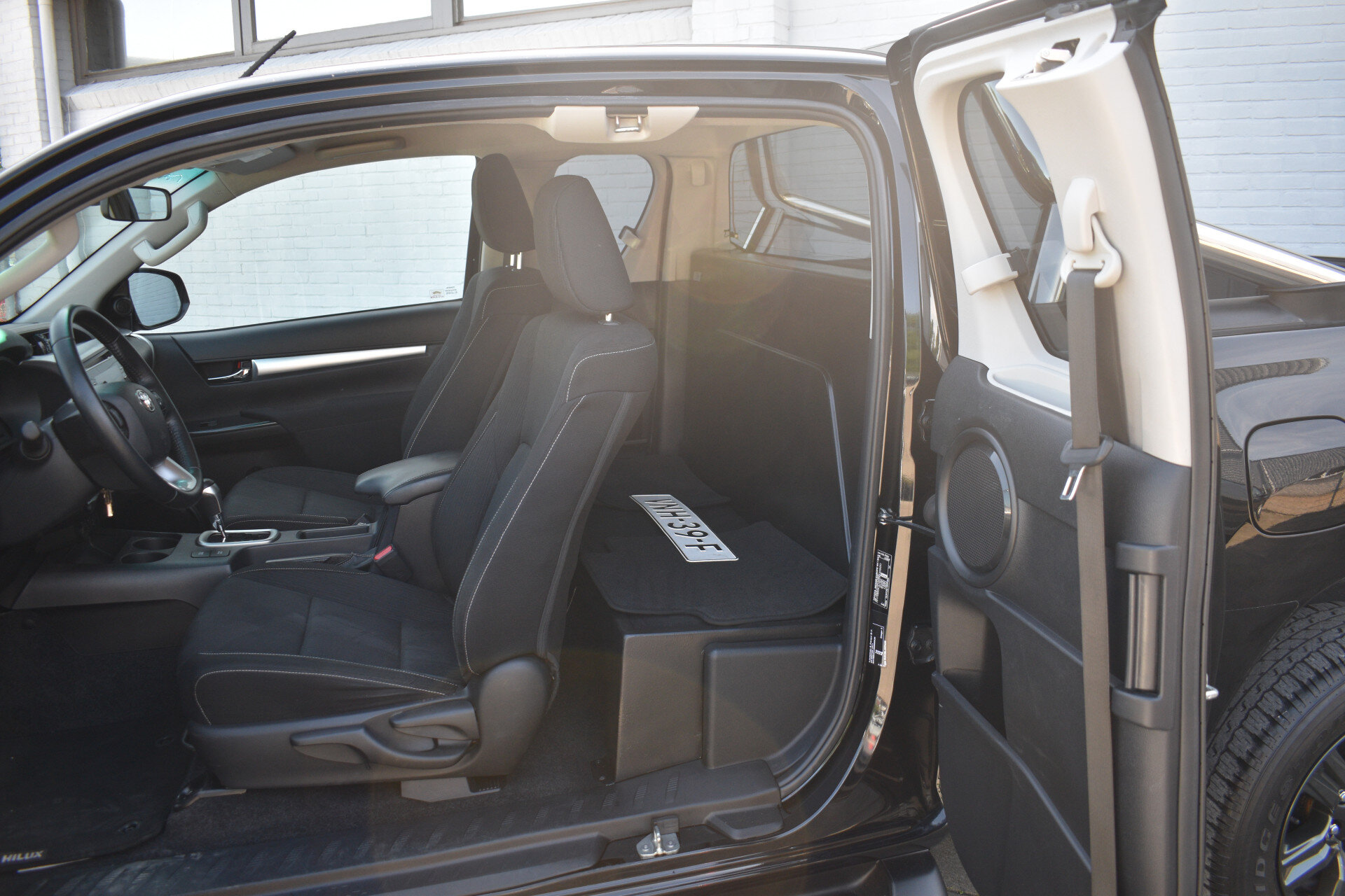 Toyota Hilux 2.4 D-4D Xtra Cab Professional Automaat 150pk - Afbeelding 4
