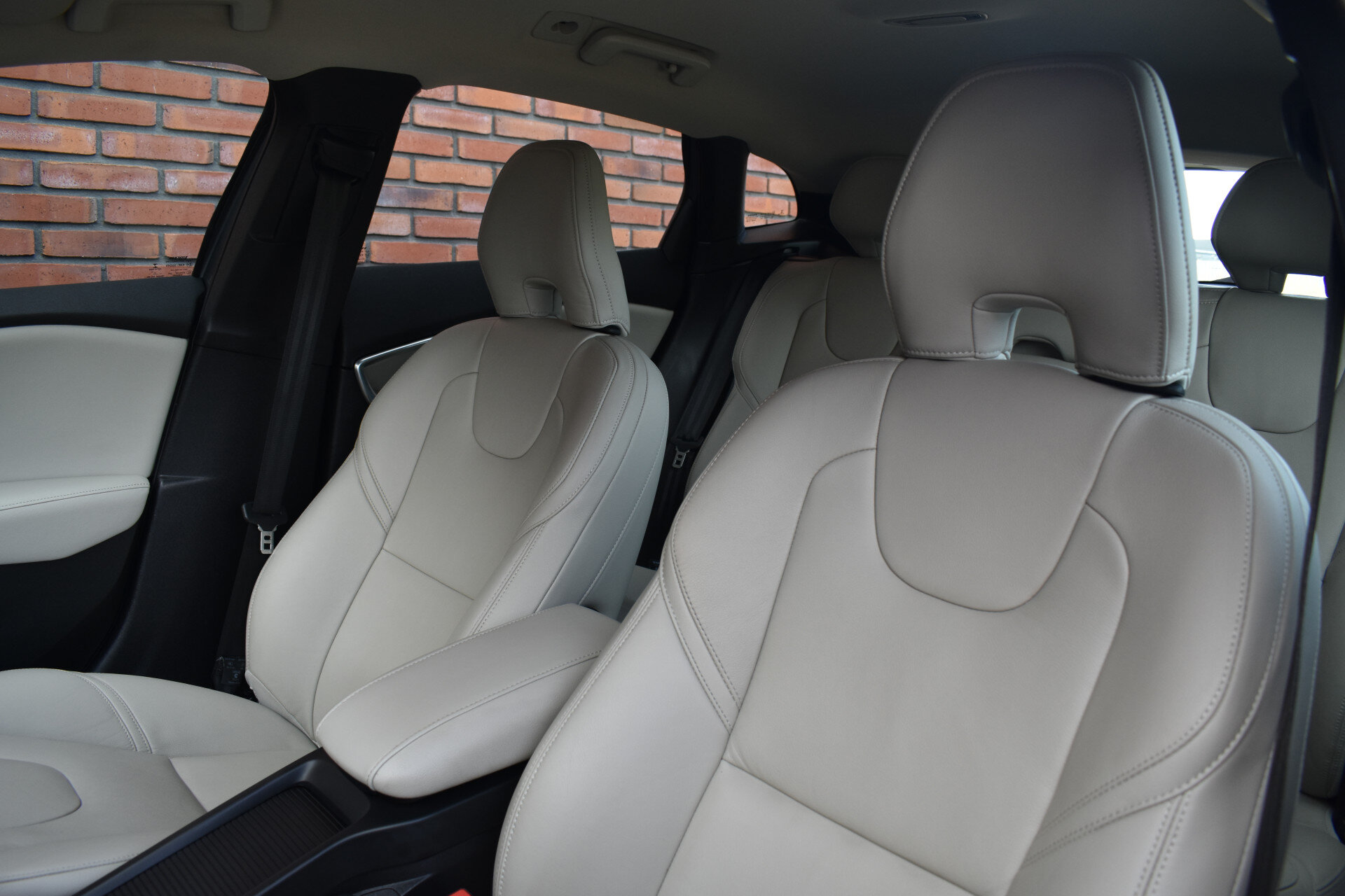 Volvo V40 T3 152PK Automaat Summum - Afbeelding 5