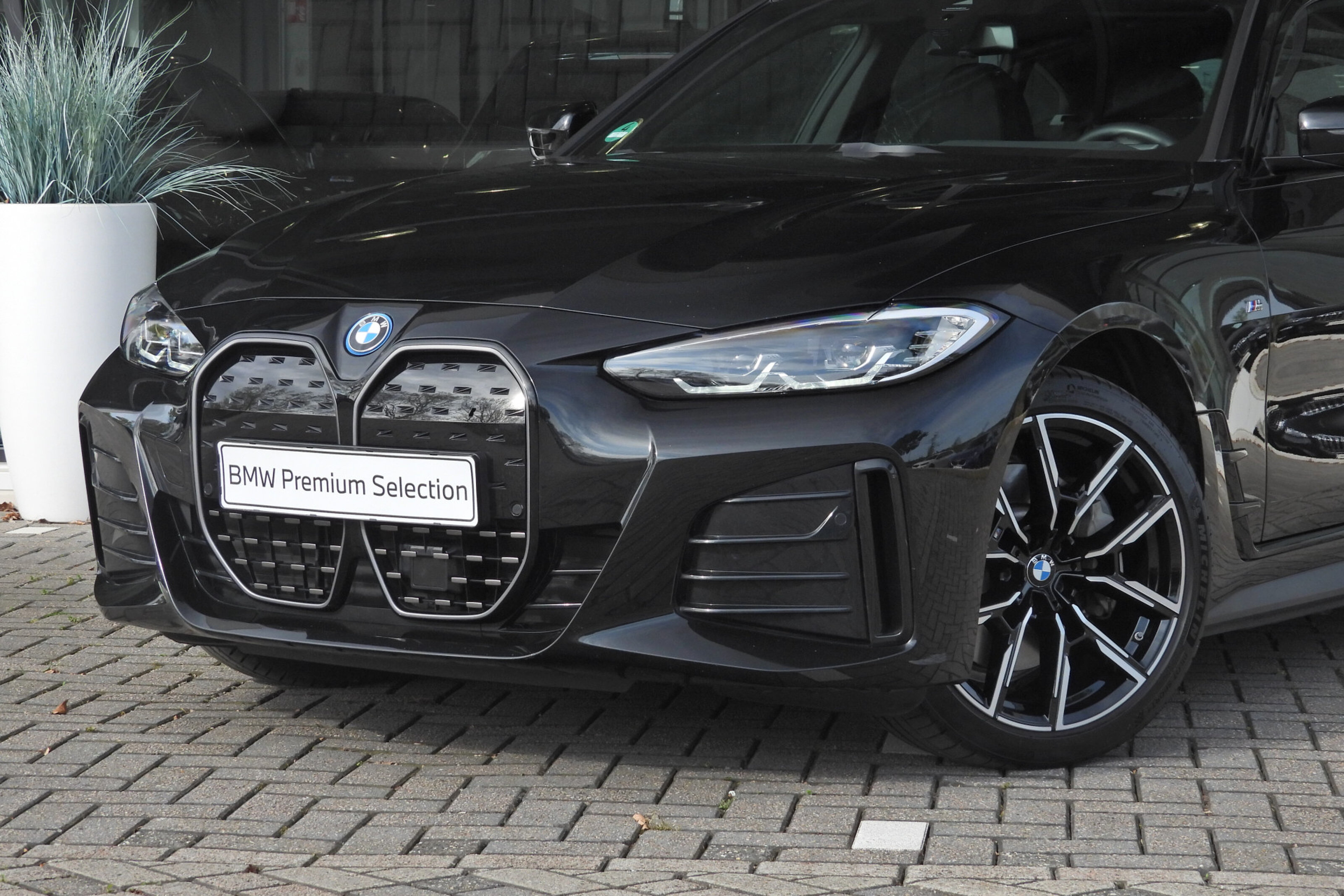 BMW i4 7