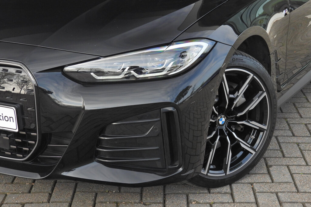 BMW i4 9