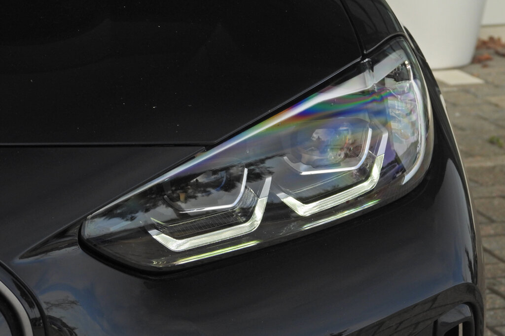 BMW i4 12