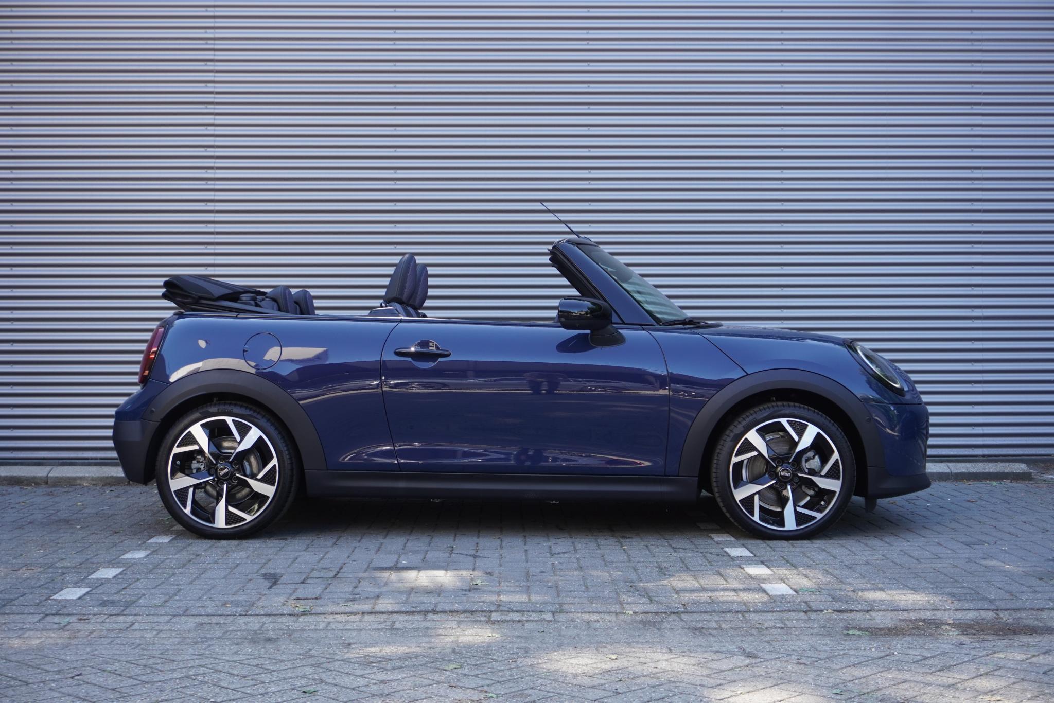 MINI Cabrio Cooper S - Afbeelding 3