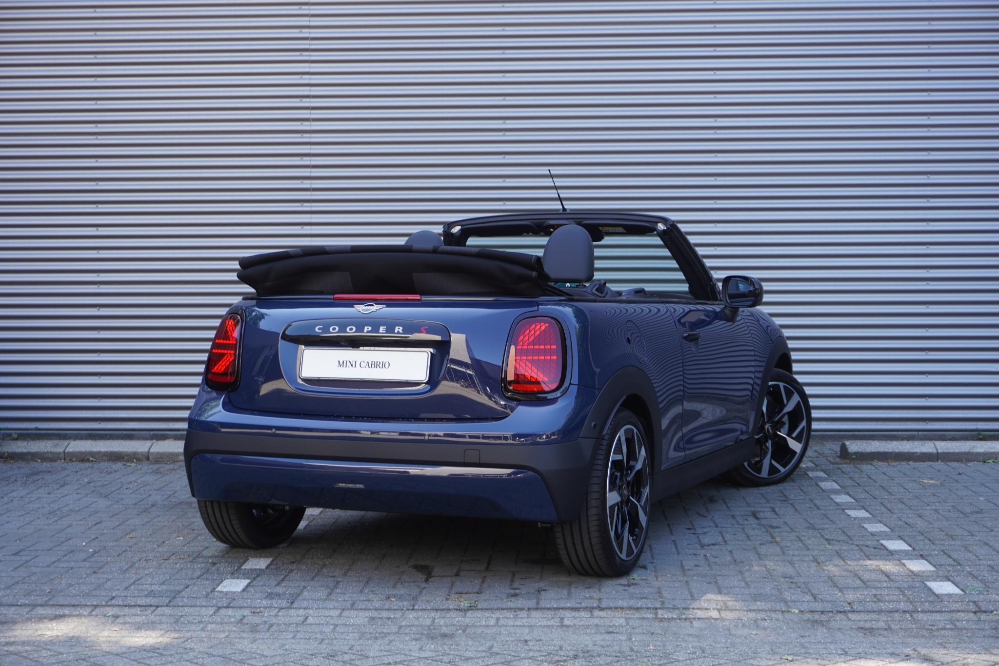 MINI Cabrio Cooper S - Afbeelding 4