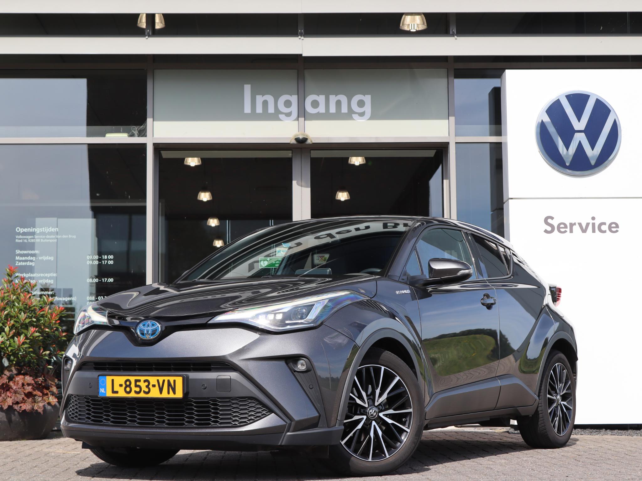 Toyota C-HR 1.8 Hybrid Bi-Tone